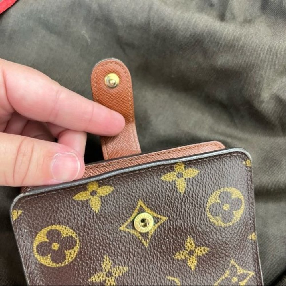 LV Louis Vuitton Bi Fold Monogram Compact Snap Wallet Unisex - Picture 7 of 14